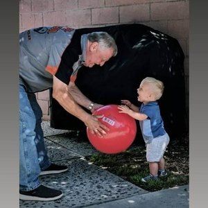 Meet your Posher, Charles